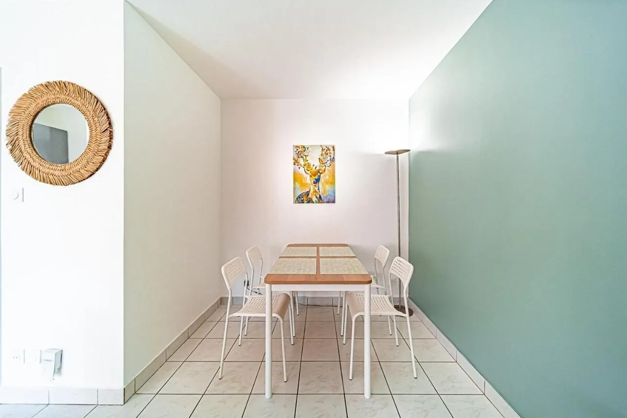 Appartement Cosy Avec Balcony And Garage-Charpennes Villeurbanne